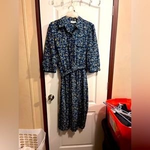 Sweet briar dress in new condition size 14